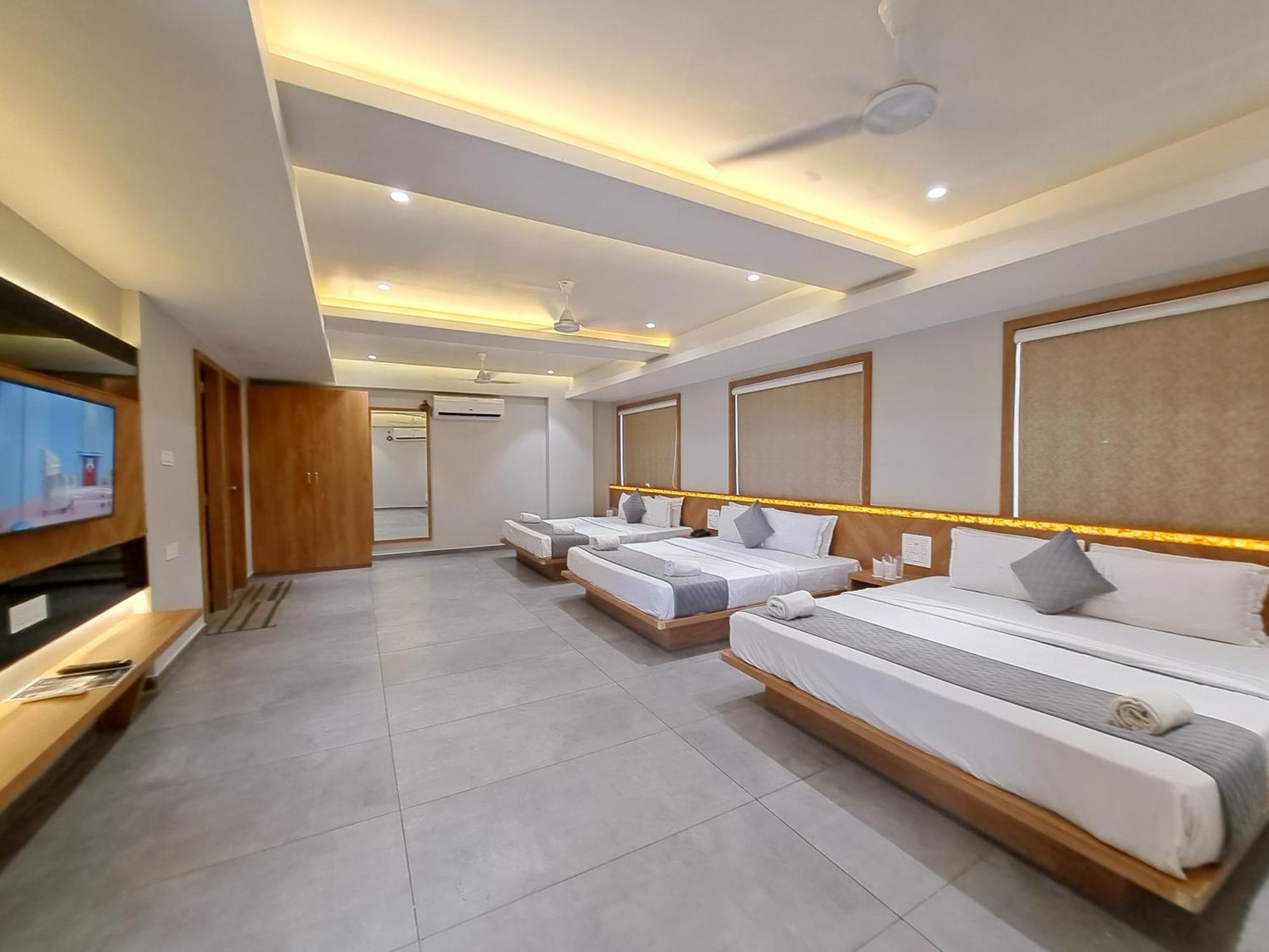 Hotel Om Somnāth Стая снимка