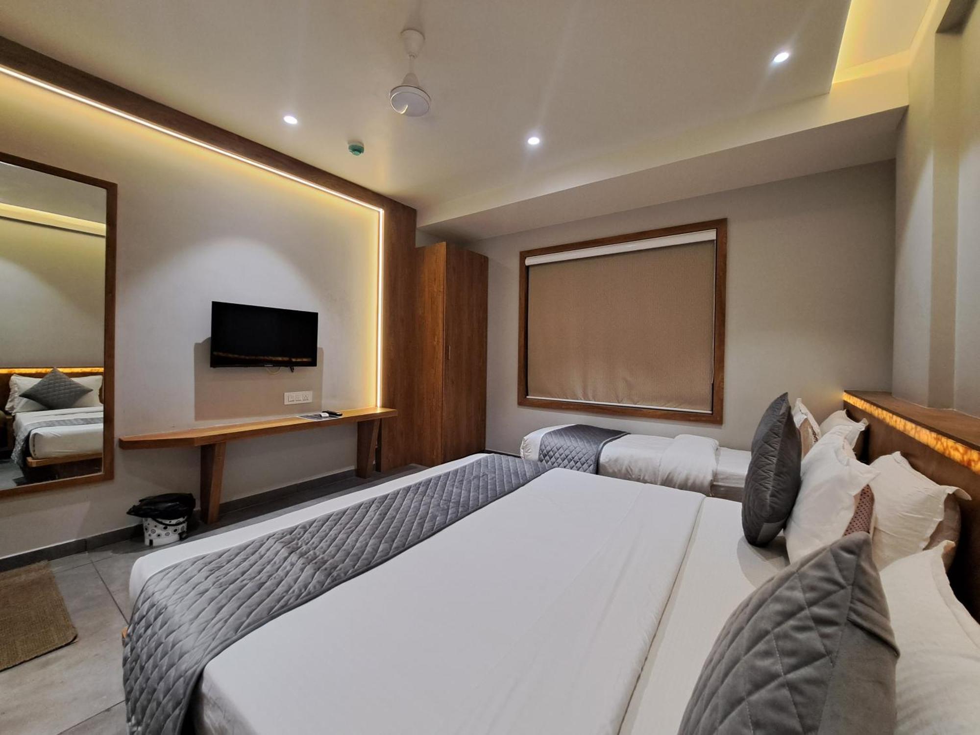 Hotel Om Somnāth Стая снимка